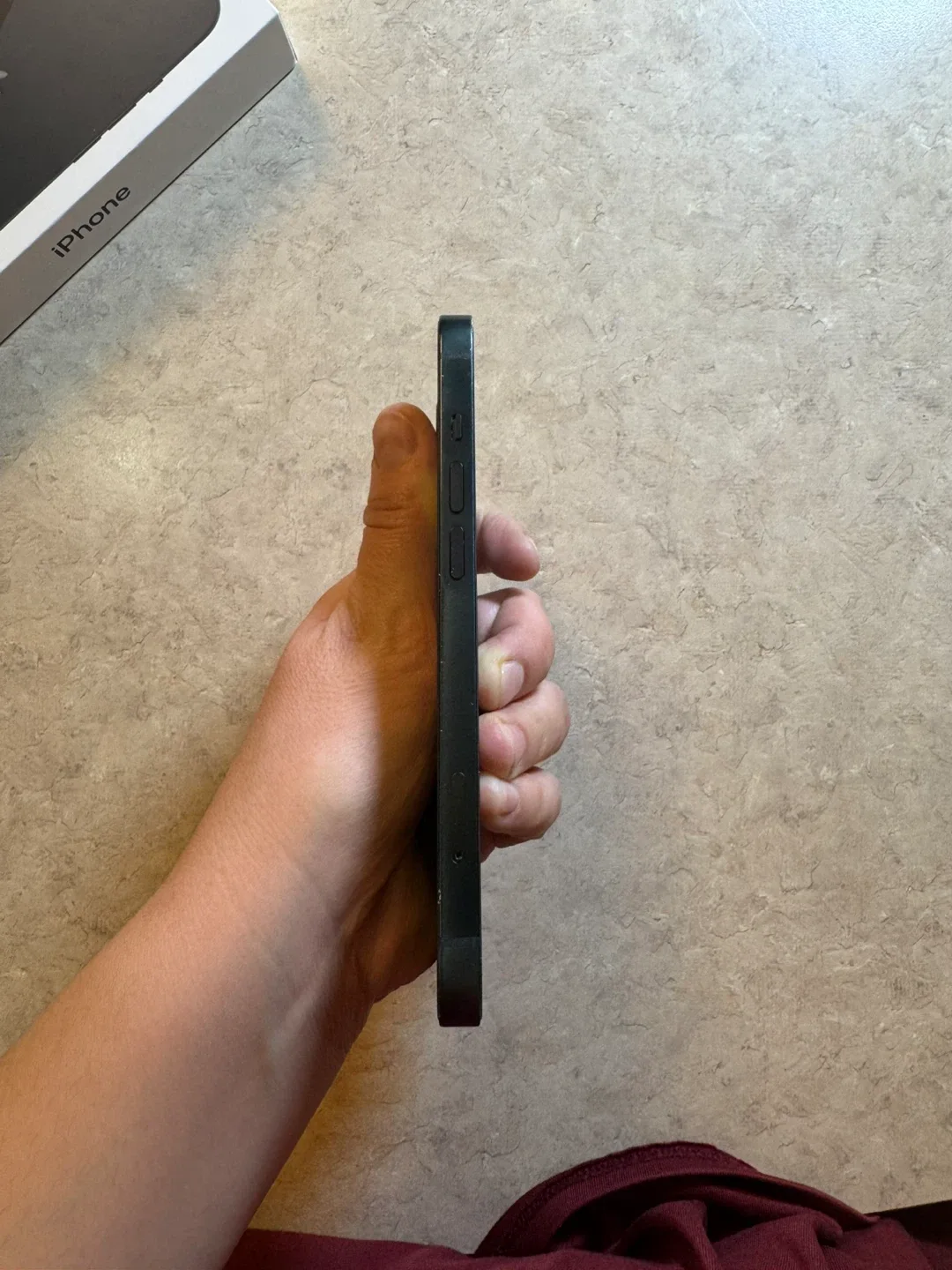 Apple iPhone 13 - 256GB image indicator(4)