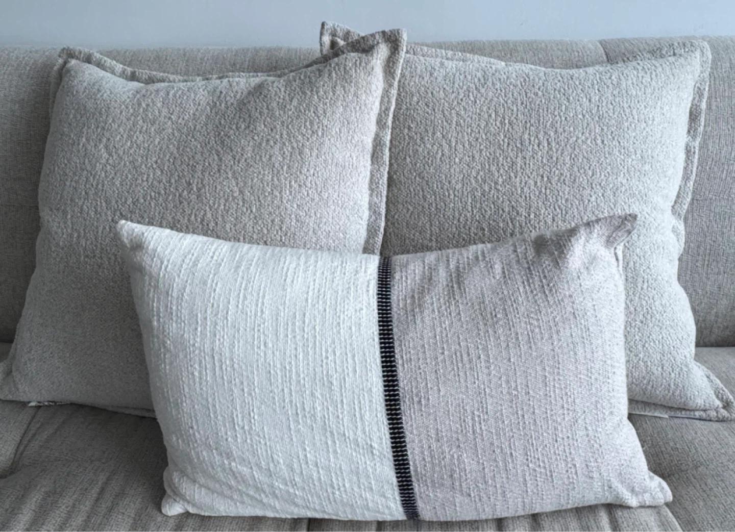 Decorative Throw Pillows - Set of 3 - photo 4