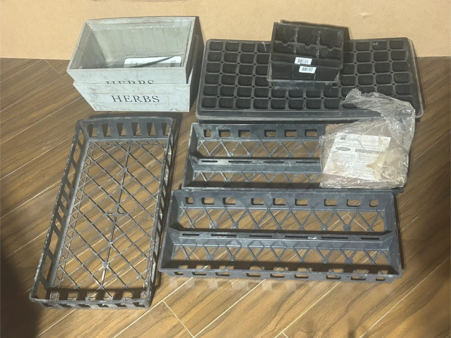 Assorted Plant Pots & Garden Supplies