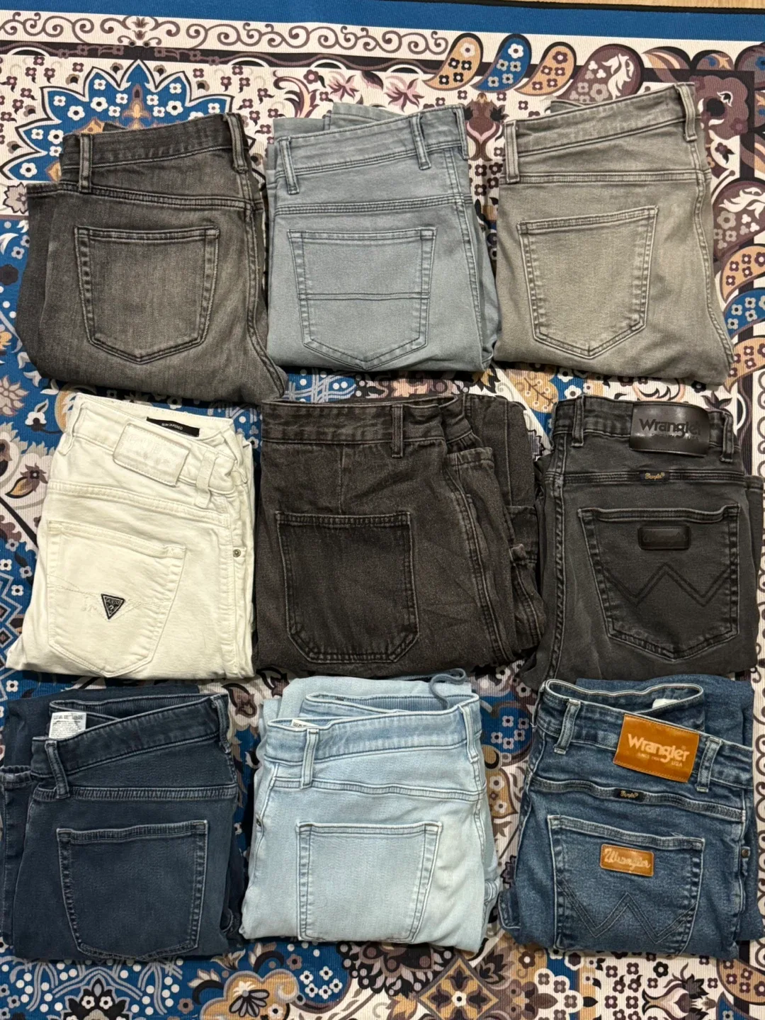 9 Assorted Men's Jeans - Guess, Wrangler, Uniqlo