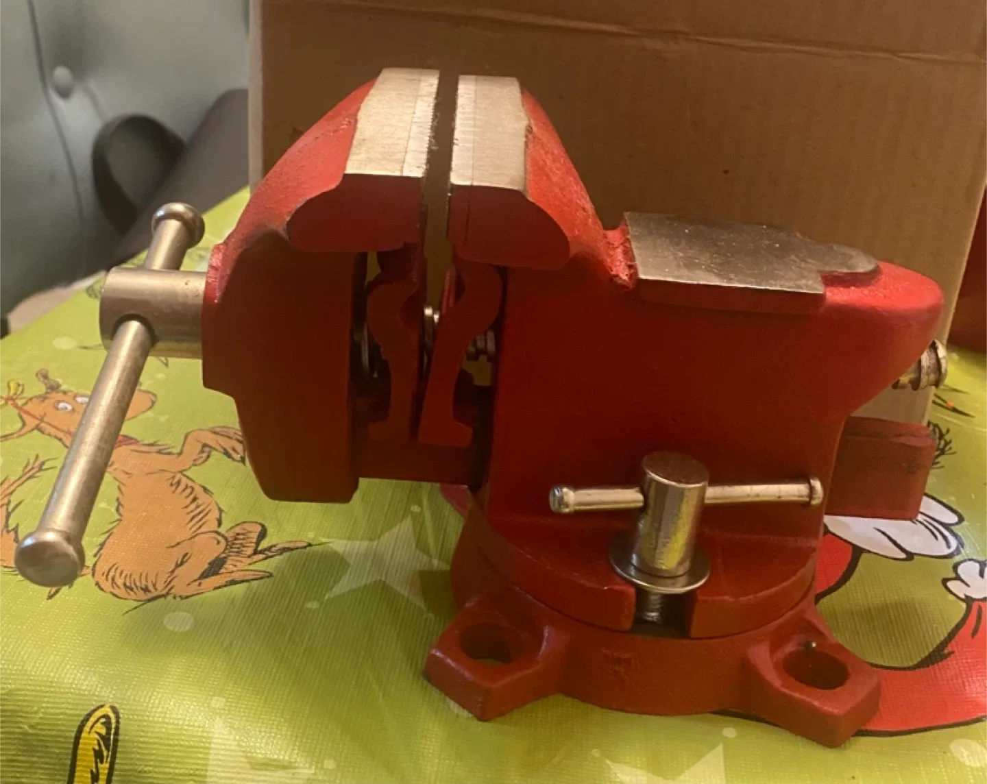 Rockford Heavy Duty Bench Vise 3-1/2" - 89mm image indicator(3)