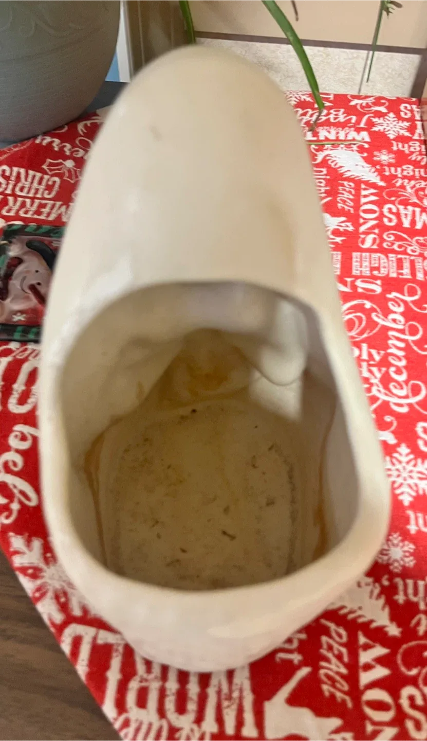 #Cleanout- Vintage Ceramic Virgin Mary Planter image indicator(4)