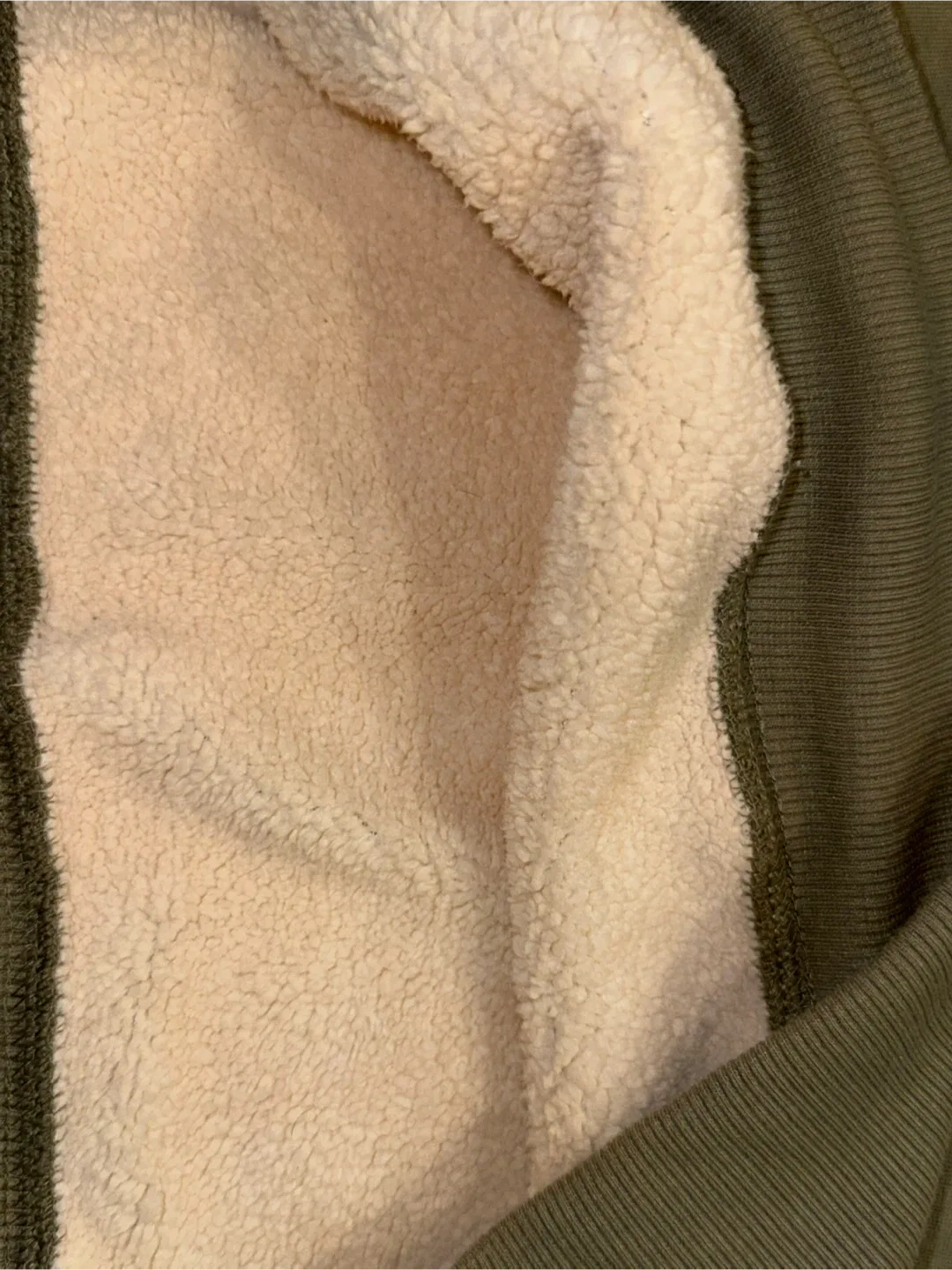 2 warm hoodies for winter image indicator(3)