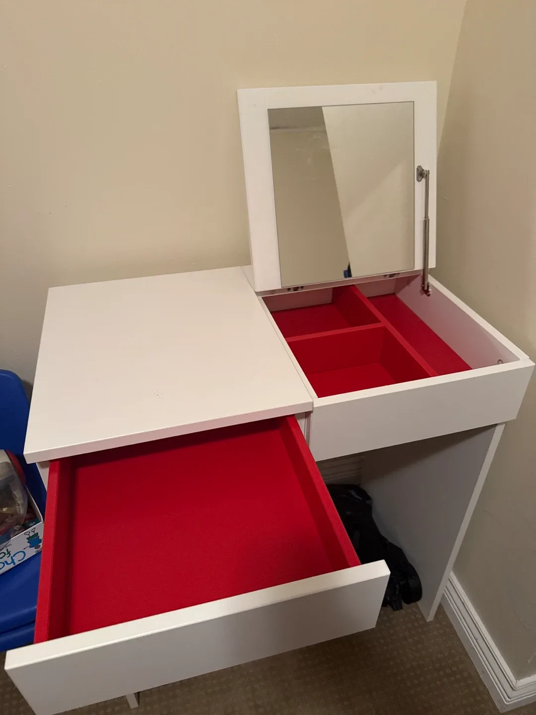 White Vanity Desk with Mirror