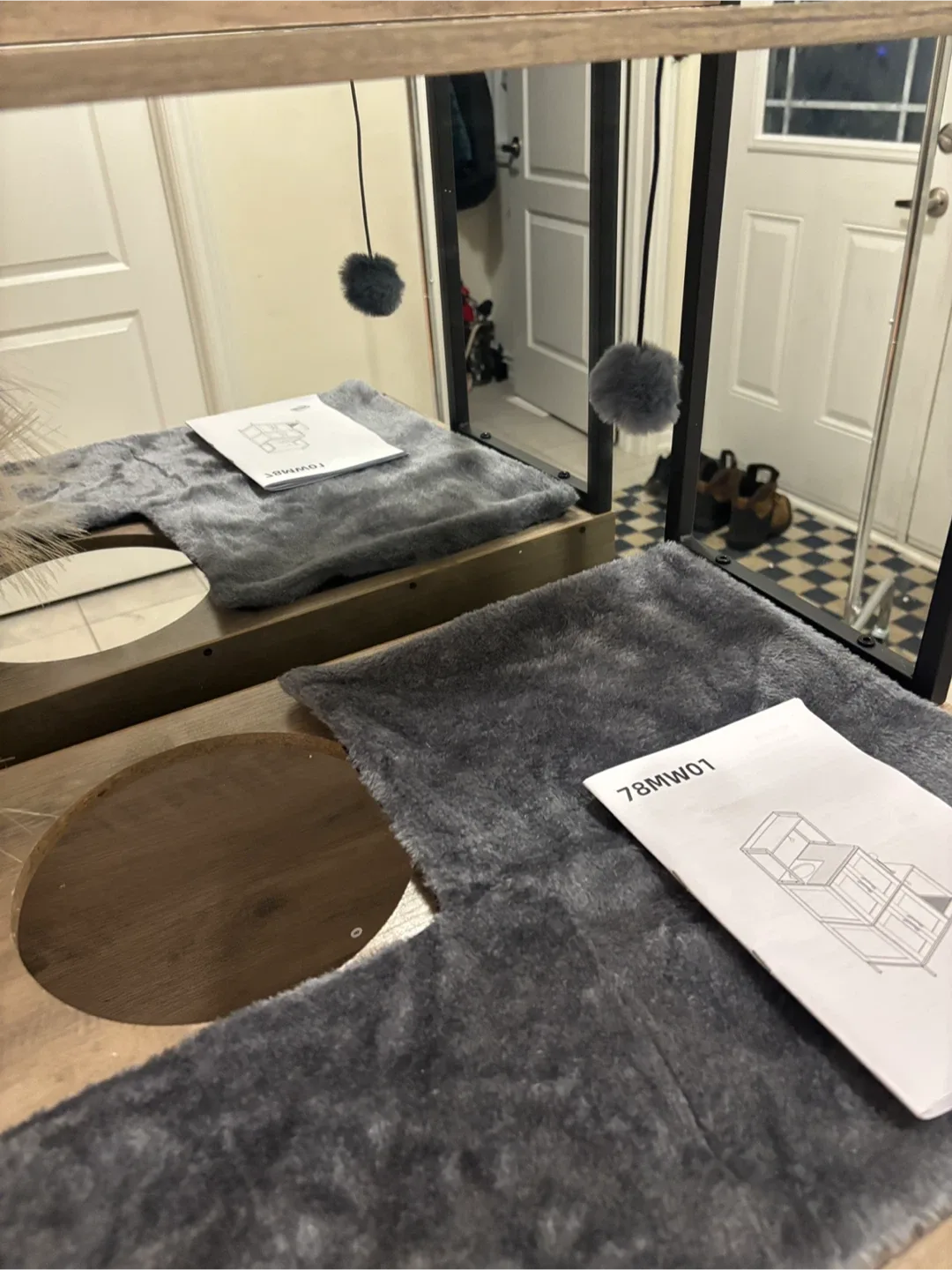 Cat Tree/House with Scratching Post image indicator(8)