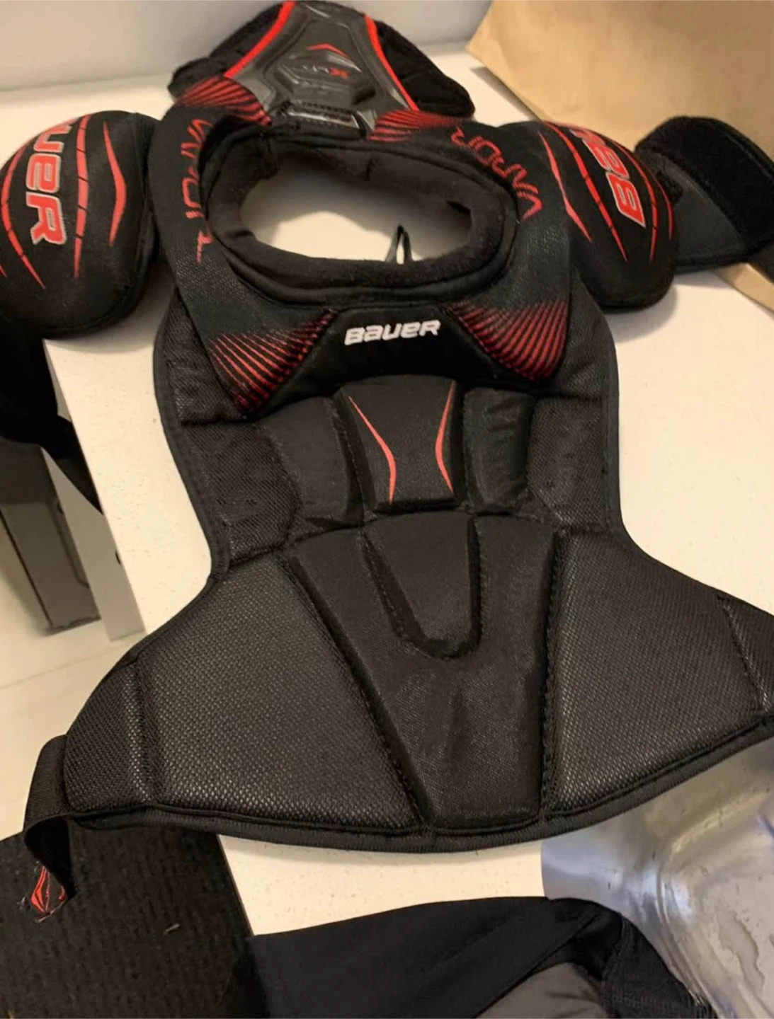 Youth Bauer Vapor XLTX Hockey Shoulder Pads - Size JR S/P - photo 3