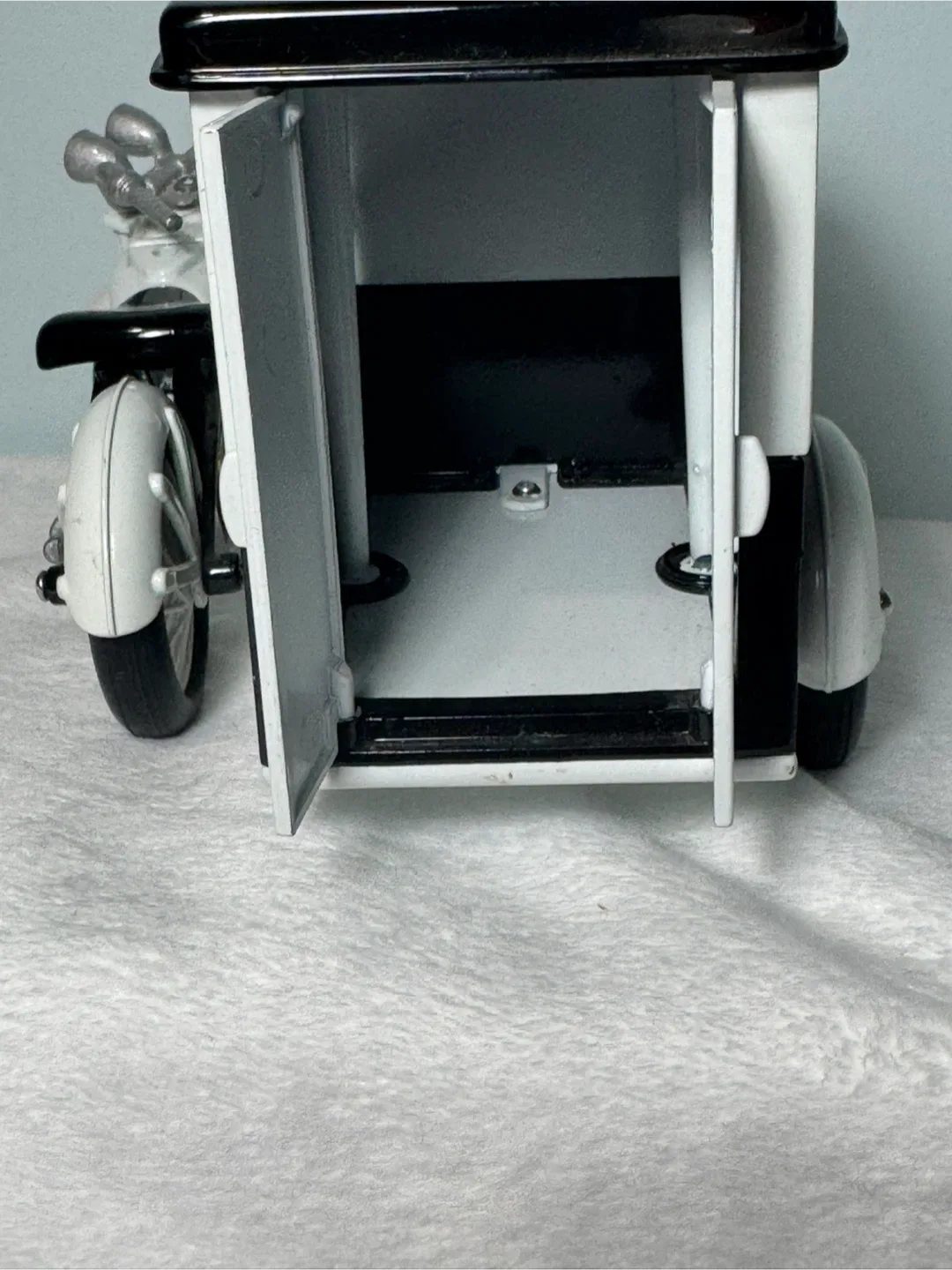 Vintage See's Candies Delivery Motorcycle- No driver image indicator(5)