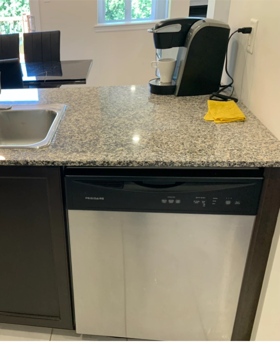 Frigidaire Dishwasher 24” built-in