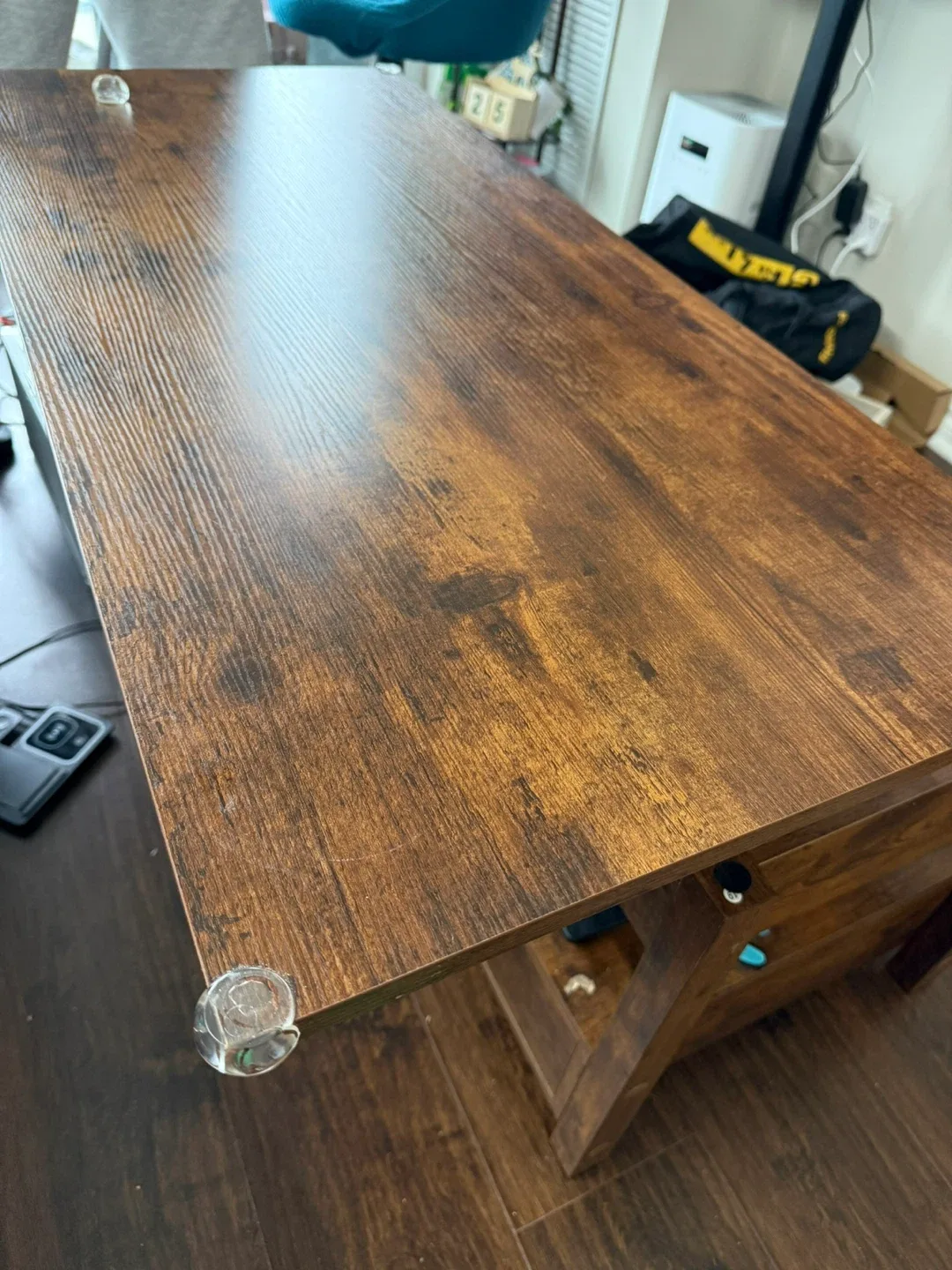 Lift Top Coffee Table with Hidden Compartment