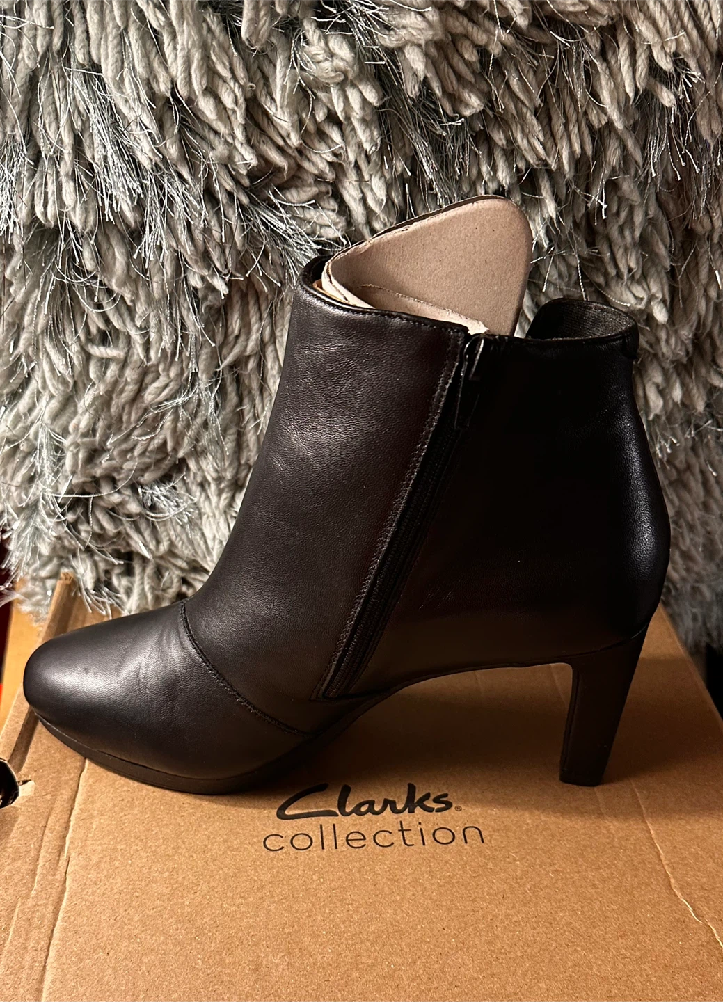 Clarks Collection Black Leather Ankle  size::10 - photo 2