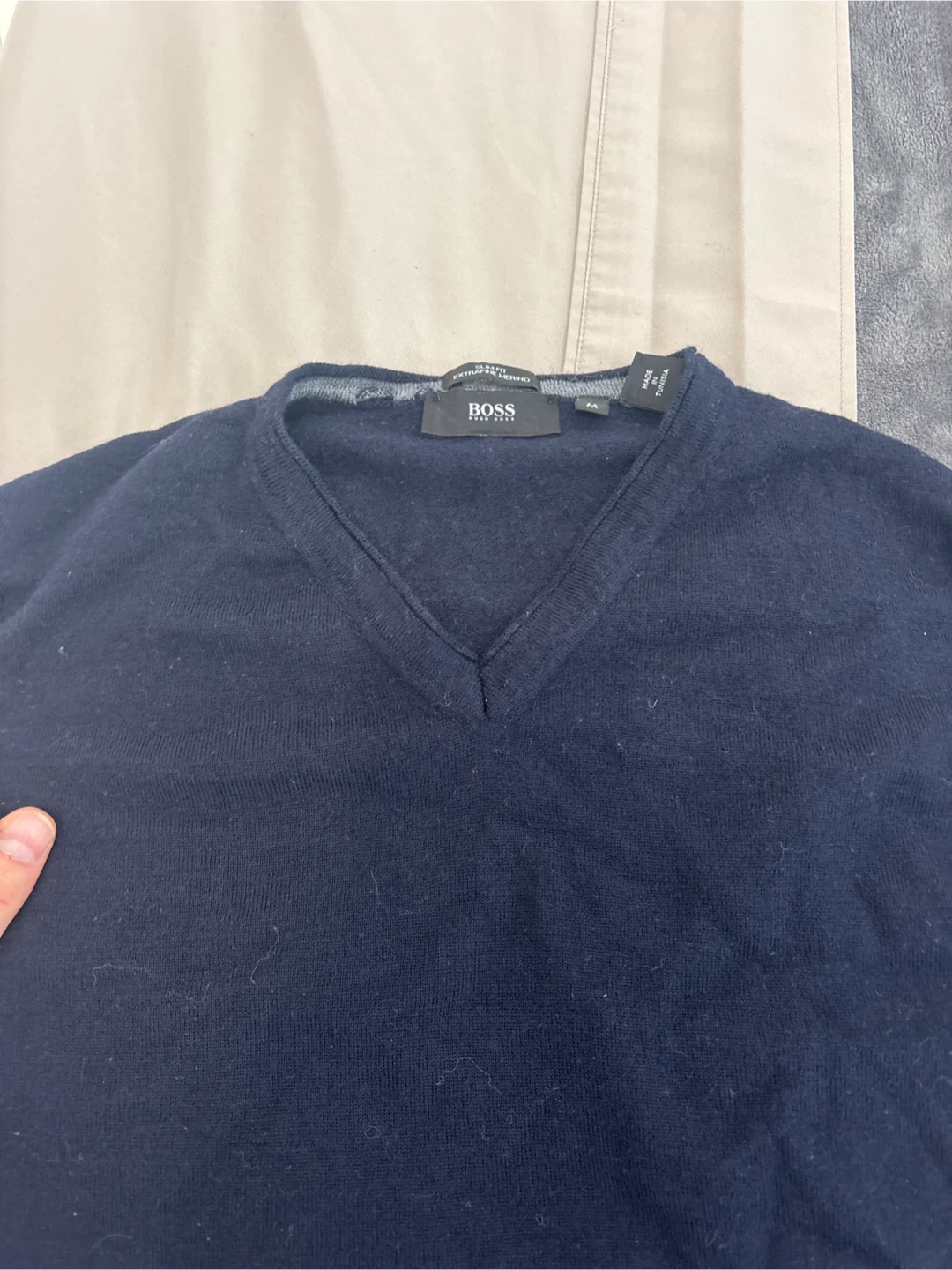 Hugo Boss Navy V-Neck Sweater - Size M - photo 2