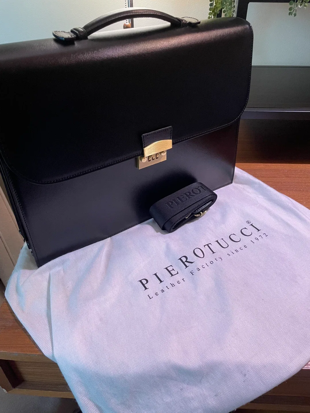 Pierotucci Leather Briefcase - Black