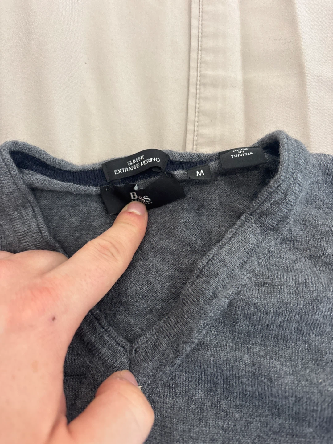 Hugo boss  Merino Wool Sweater - Size M - photo 2