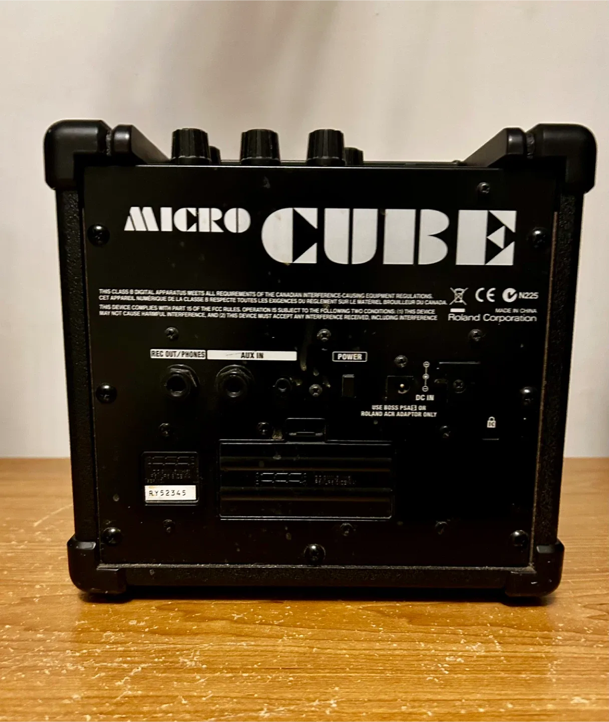 Roland Micro Cube Guitar Amplifier image indicator(2)