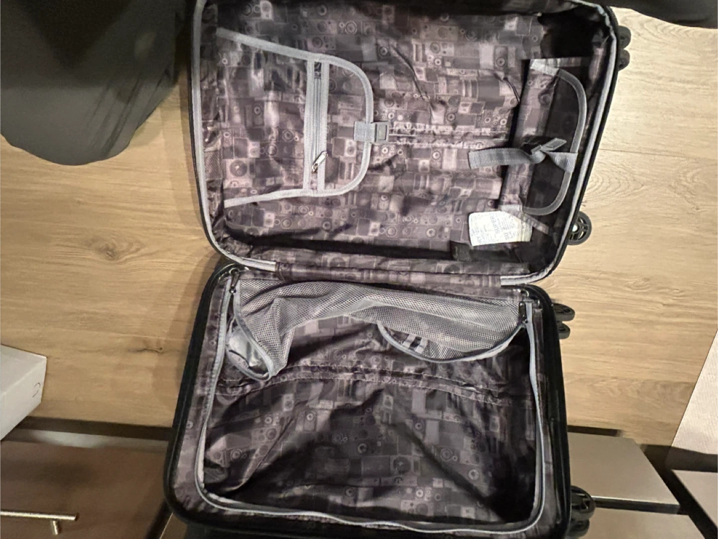 Ben Sherman Rolling Carry-On Suitcase - photo 4