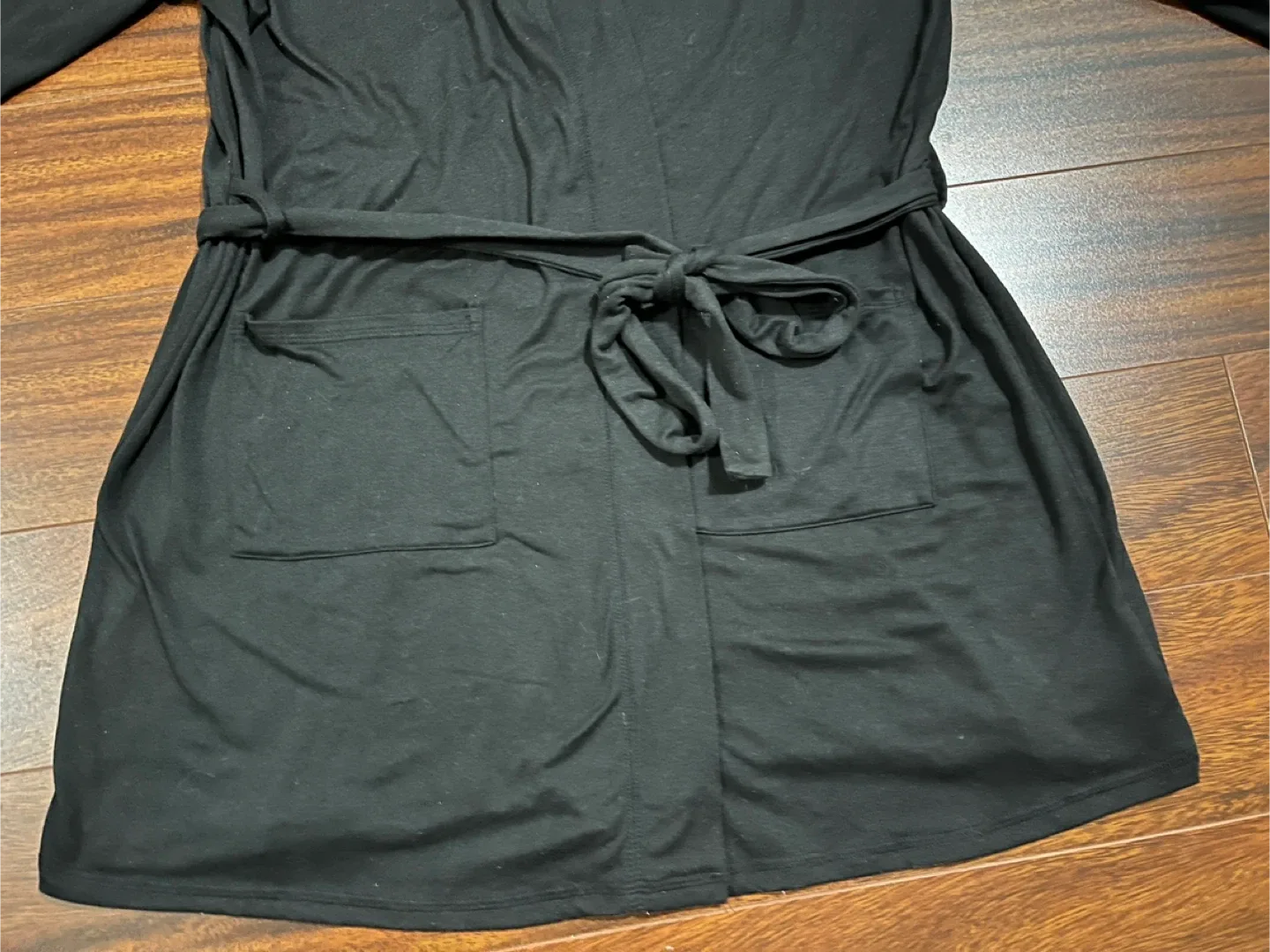 Juicy Couture women’s large jersey wrap robe black, pink logo image indicator(3)