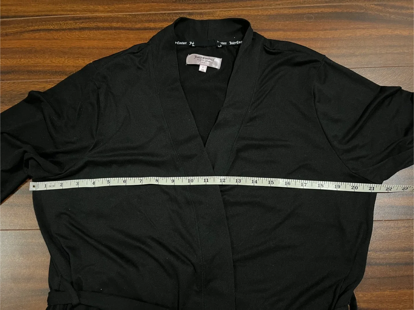 Juicy Couture women’s large jersey wrap robe black, pink logo image indicator(4)