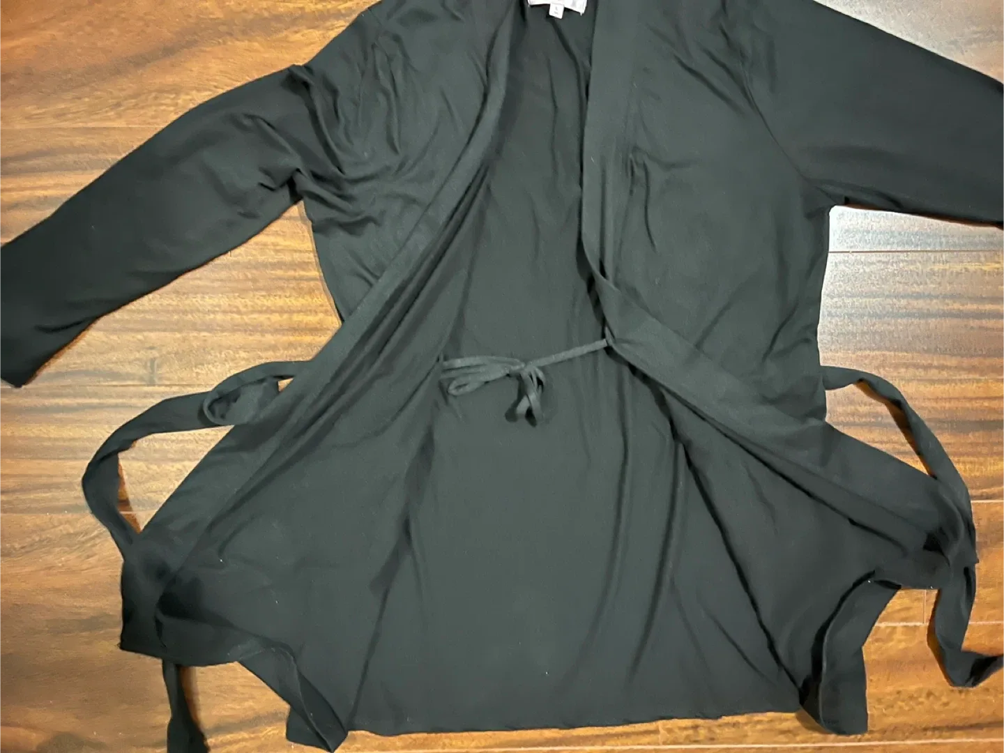 Juicy Couture women’s large jersey wrap robe black, pink logo image indicator(9)