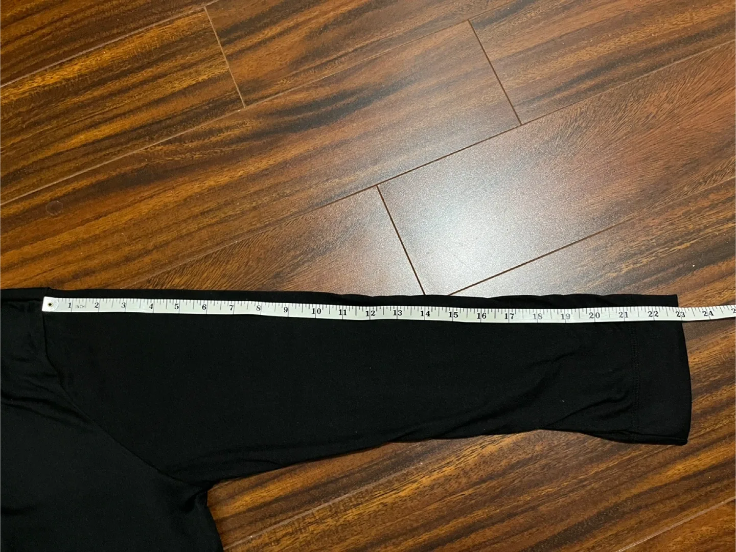 Juicy Couture women’s large jersey wrap robe black, pink logo image indicator(8)