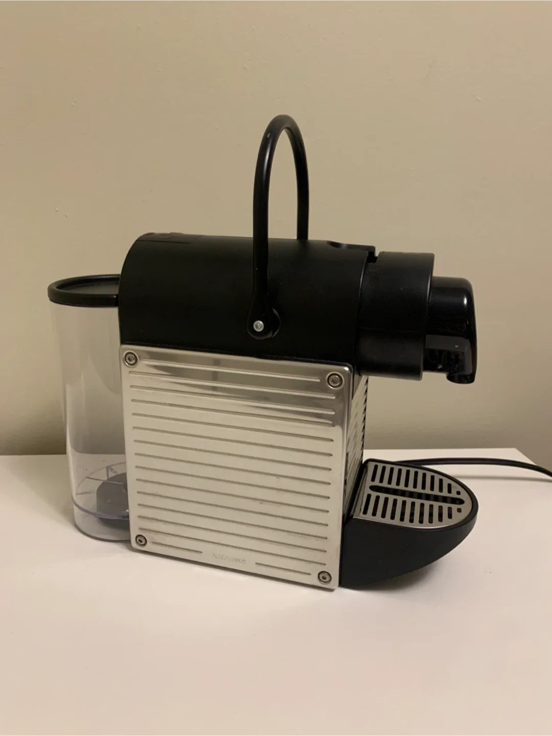 Nespresso C60 coffee maker image indicator(4)