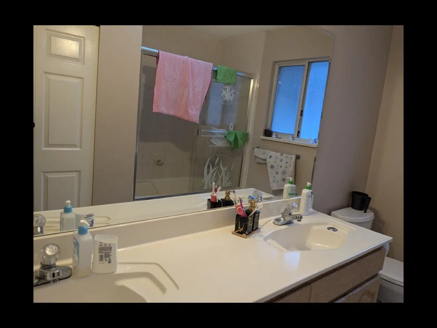 Room for rent image indicator(3)