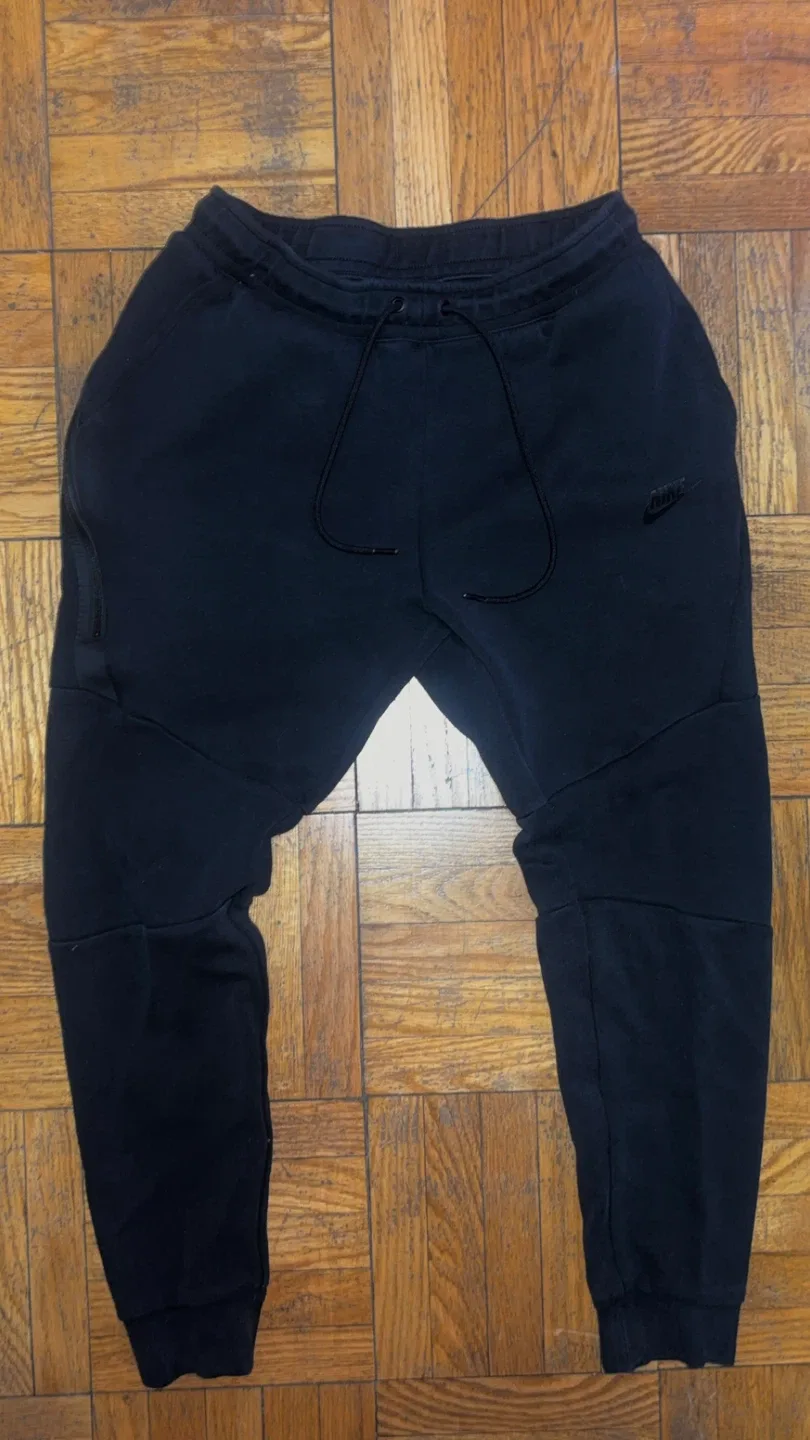 Nike Tech Fleece Pants Black Size M