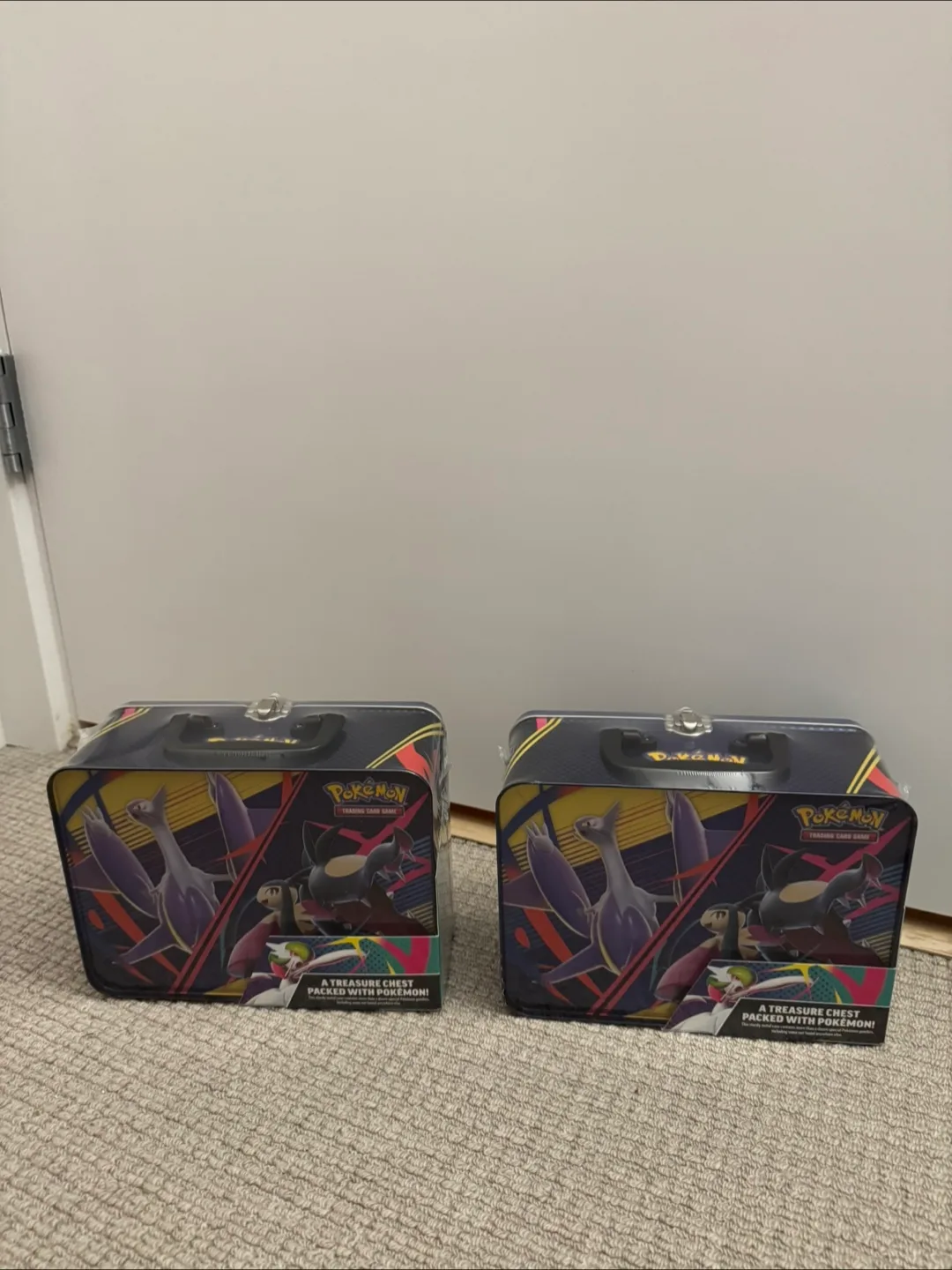 Pokemon Fall 2025 Collector Chest image indicator(2)