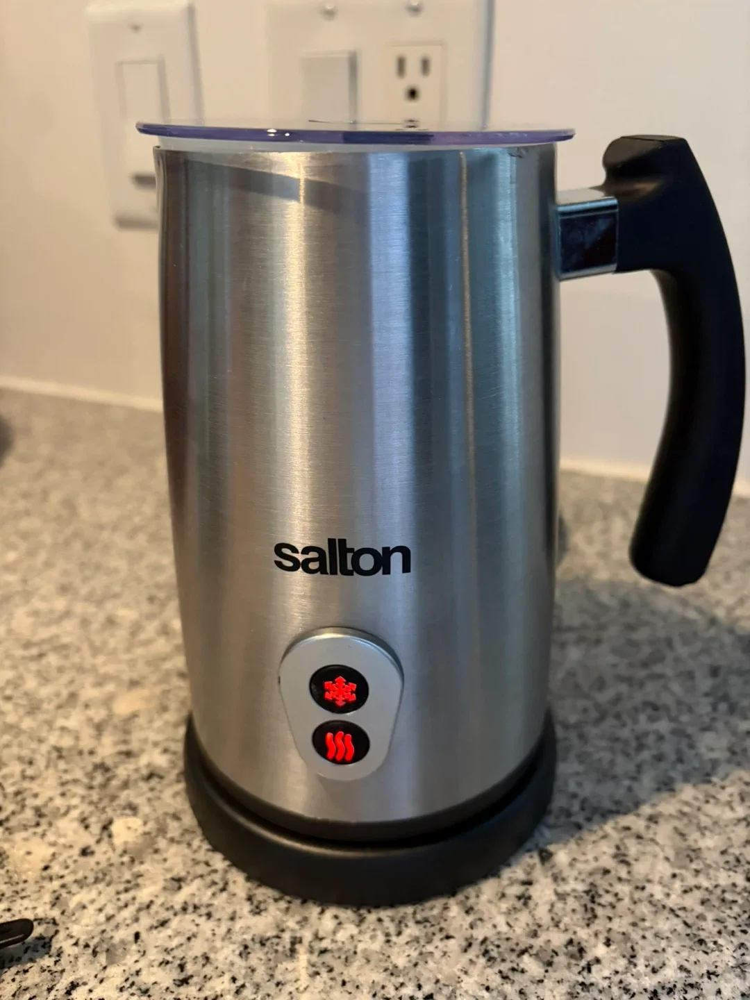 Salton Milk Frother image indicator(2)