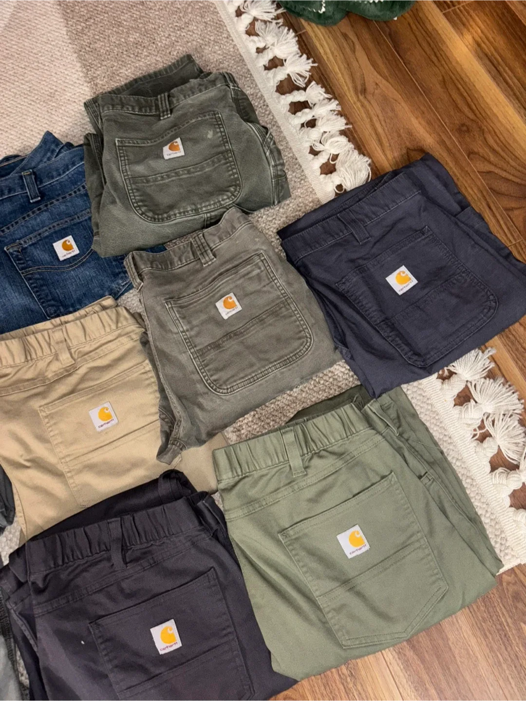 10 Carhartt Pants (for resellers/aspack) image indicator(4)