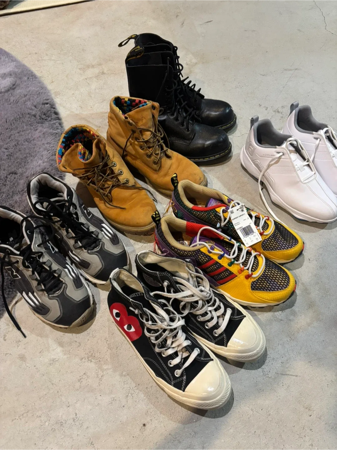 Assorted Clothing Lot - Jackets, Pants, Shoes, Hats, Shirts image indicator(5)