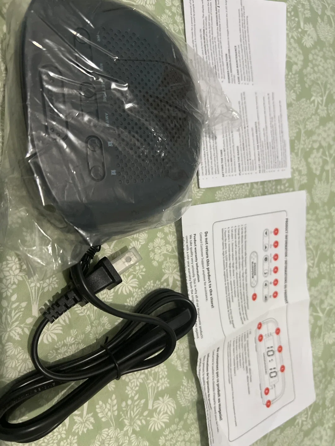 Magnasonic Digital Alarm Clock image indicator(2)