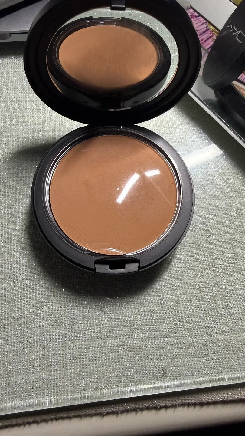MAC Studio Fix Powder Plus Foundation NW25 image indicator(2)