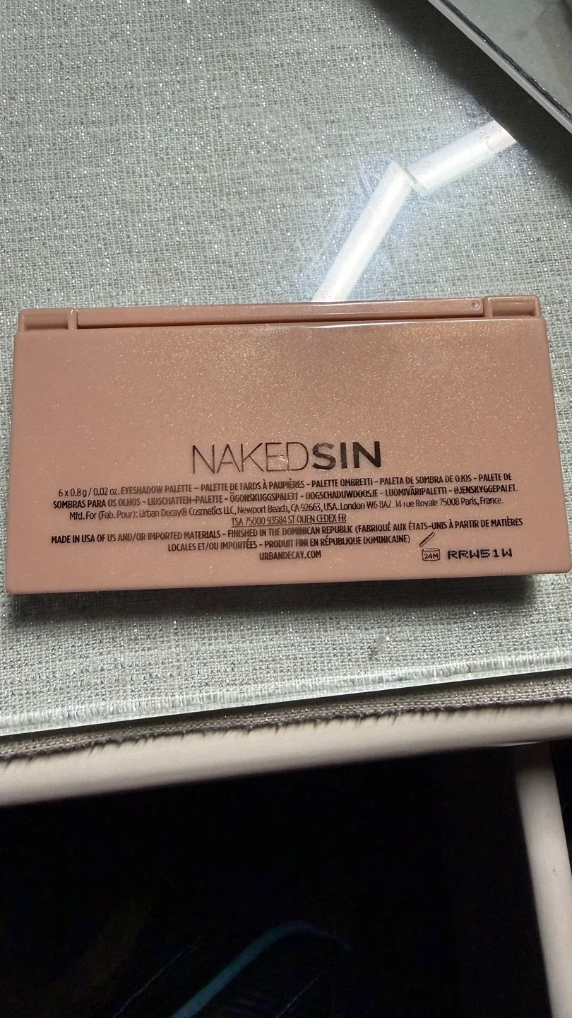 Urban Decay Naked Sin Eyeshadow Palette image indicator(3)
