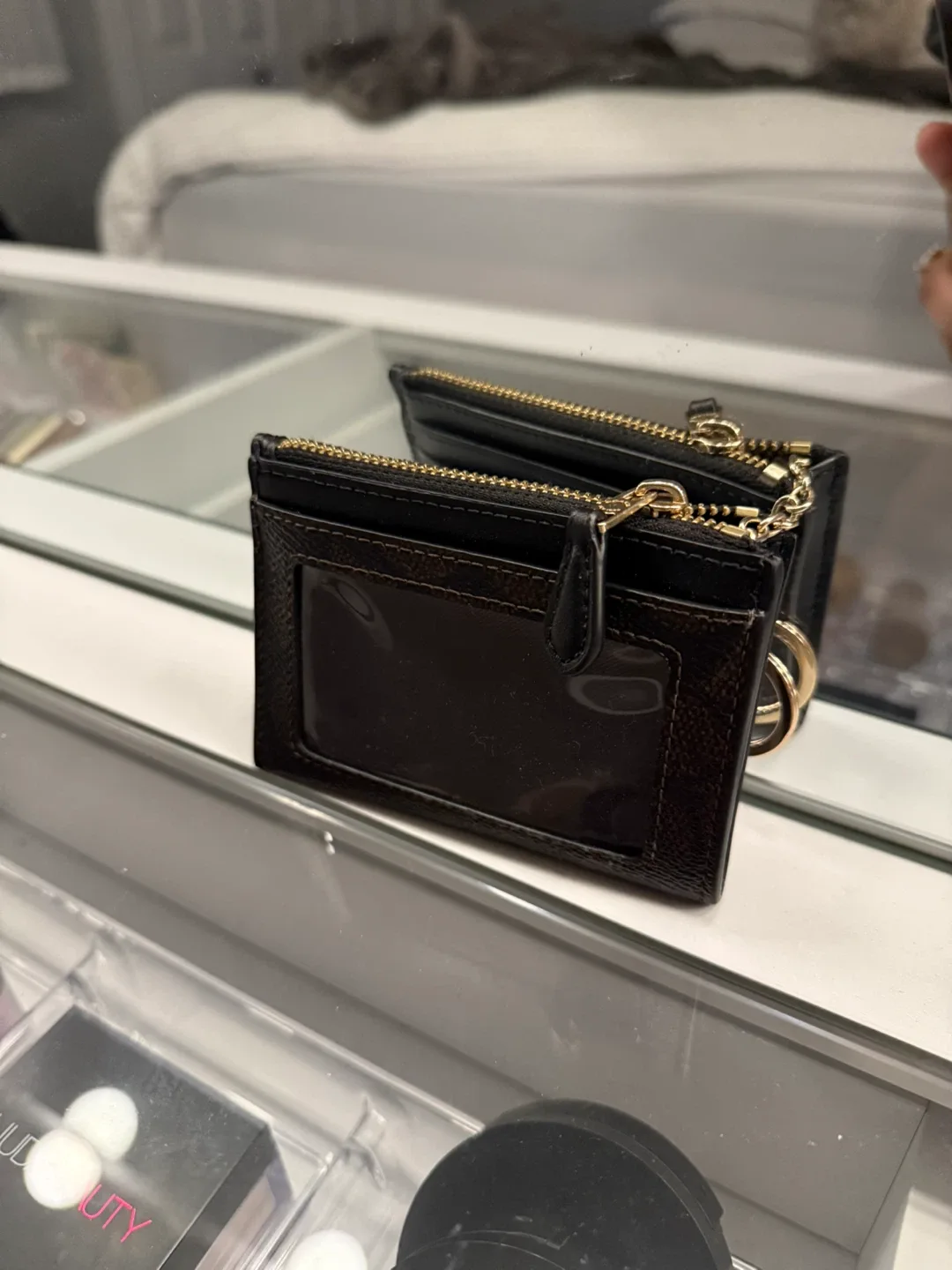 Coach Card Case image indicator(2)