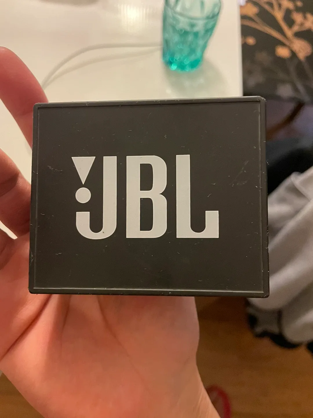 JBL Portable Speaker image indicator(3)