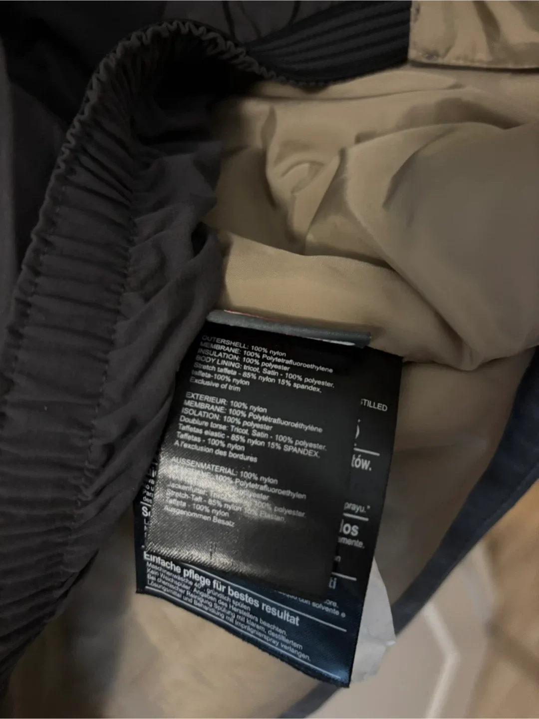 Women’s Burton Gore-Tex Snowboard Jacket (Size S) image indicator(5)