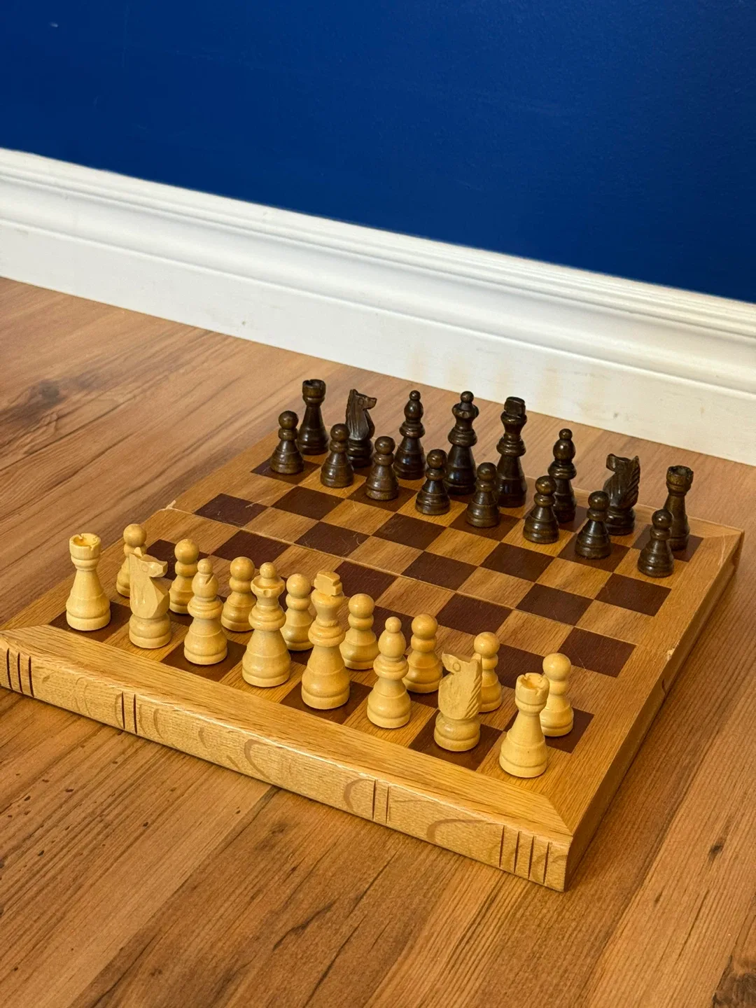 Wooden Chess Set image indicator(2)