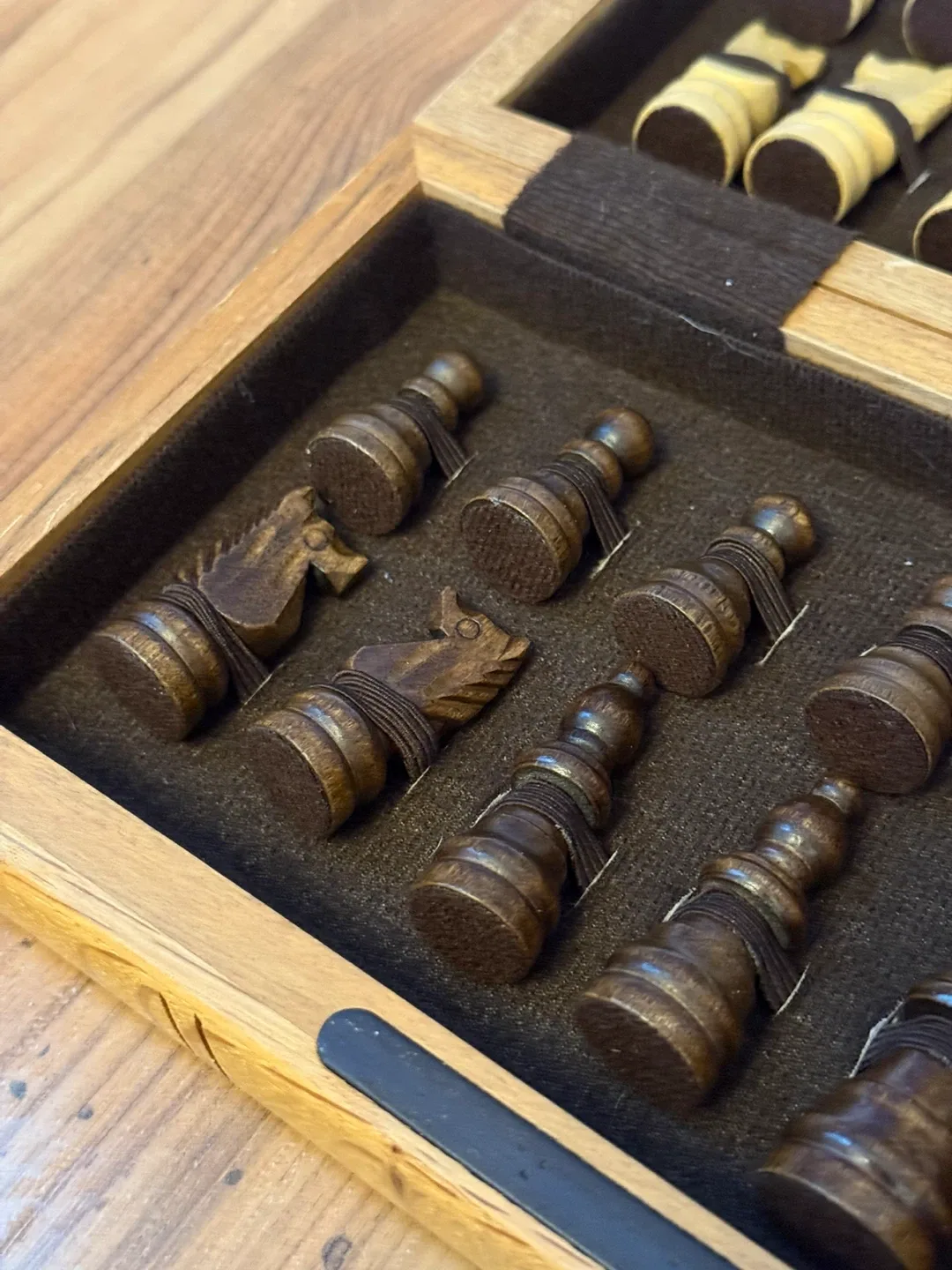 Wooden Chess Set image indicator(9)