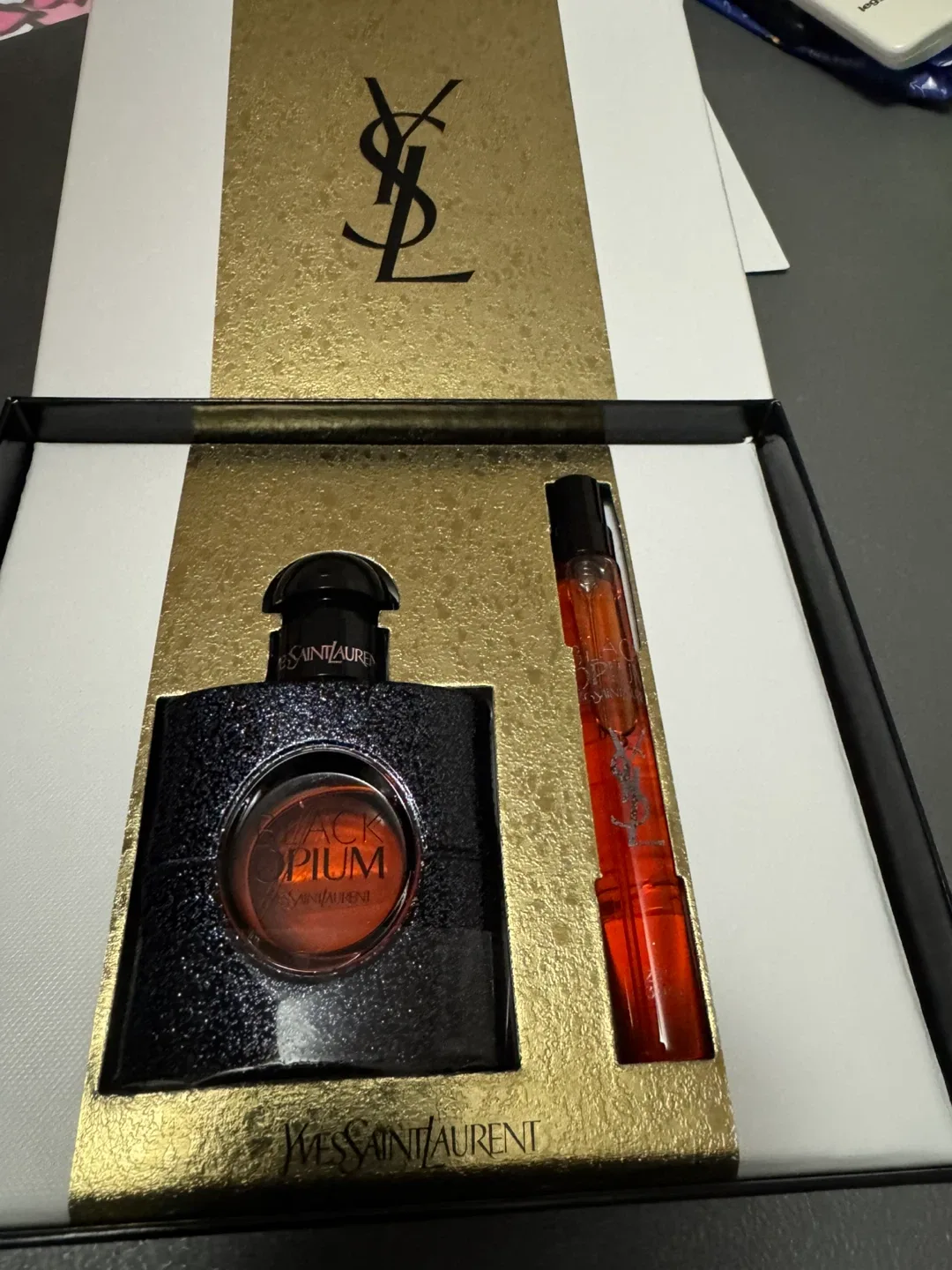 Yves Saint Laurent Black Opium Gift Set image indicator(3)