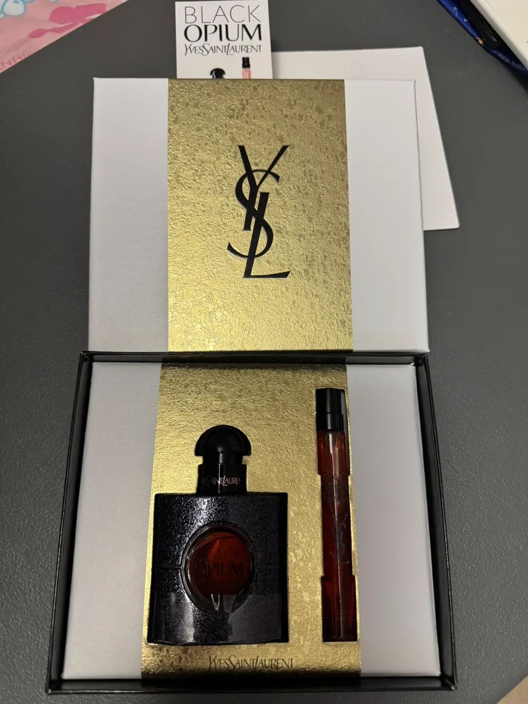 Yves Saint Laurent Black Opium Gift Set image indicator(4)