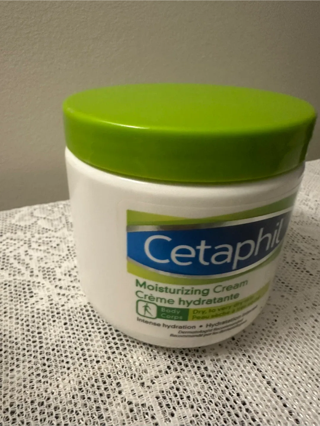 Cetaphil Moisturizing Cream