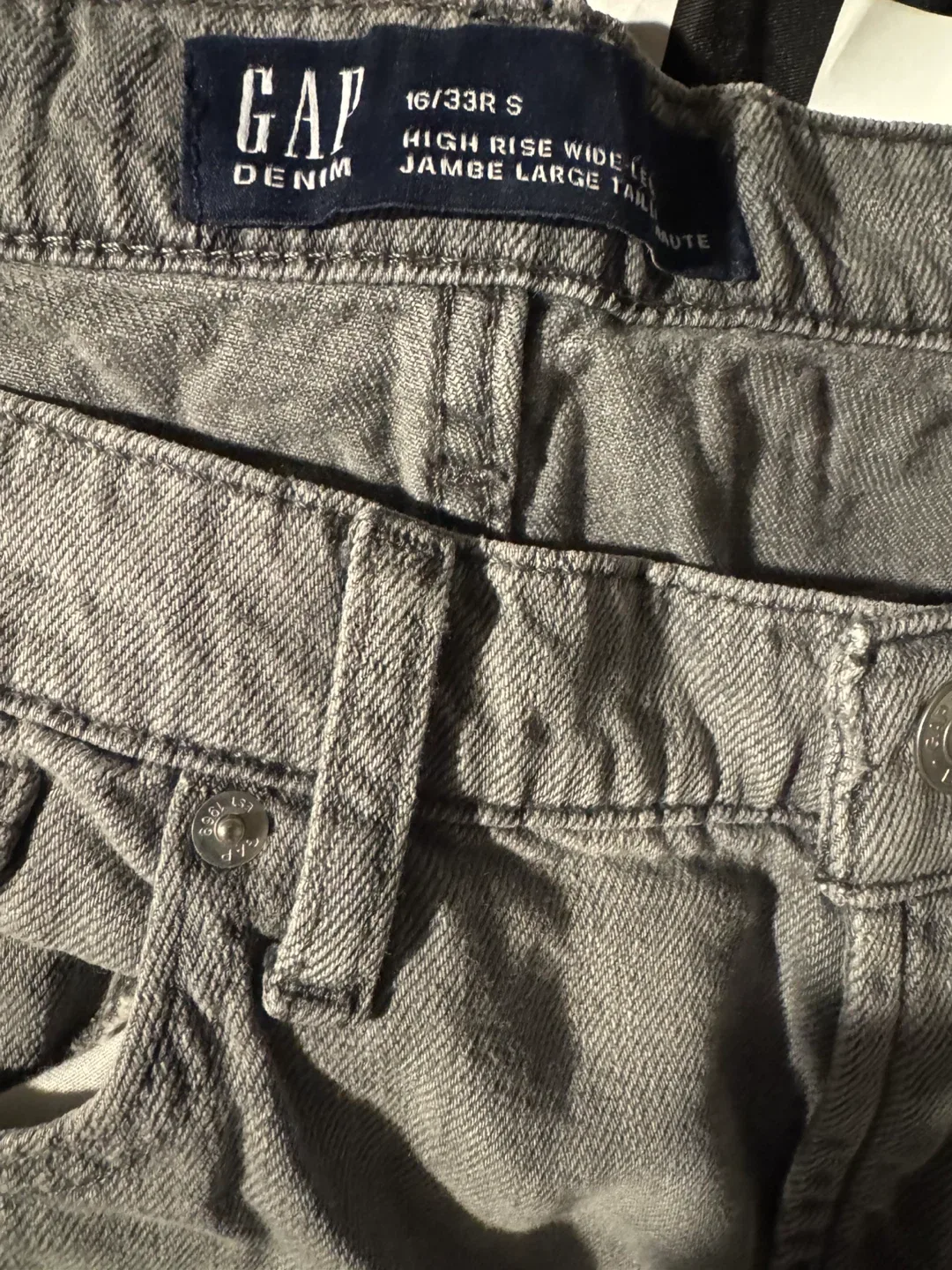 GAP Denim High Rise Wide Leg Cargo Pants - Size 16 image indicator(2)