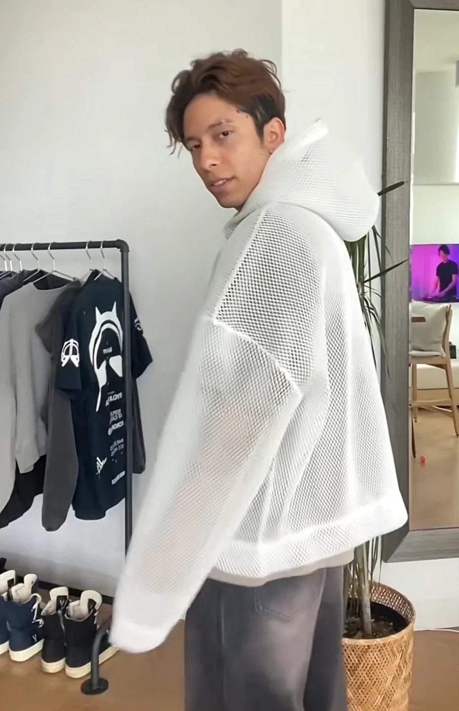 AngelType Oversized White Mesh Double Layered Hoodie image indicator(8)