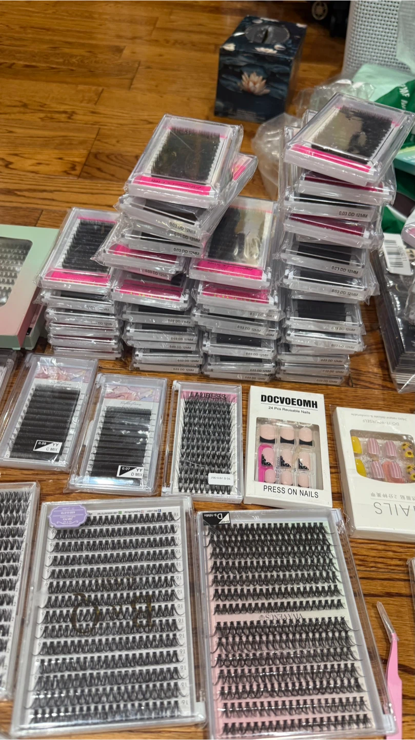 Variety of Eyelashes and Nail Sets