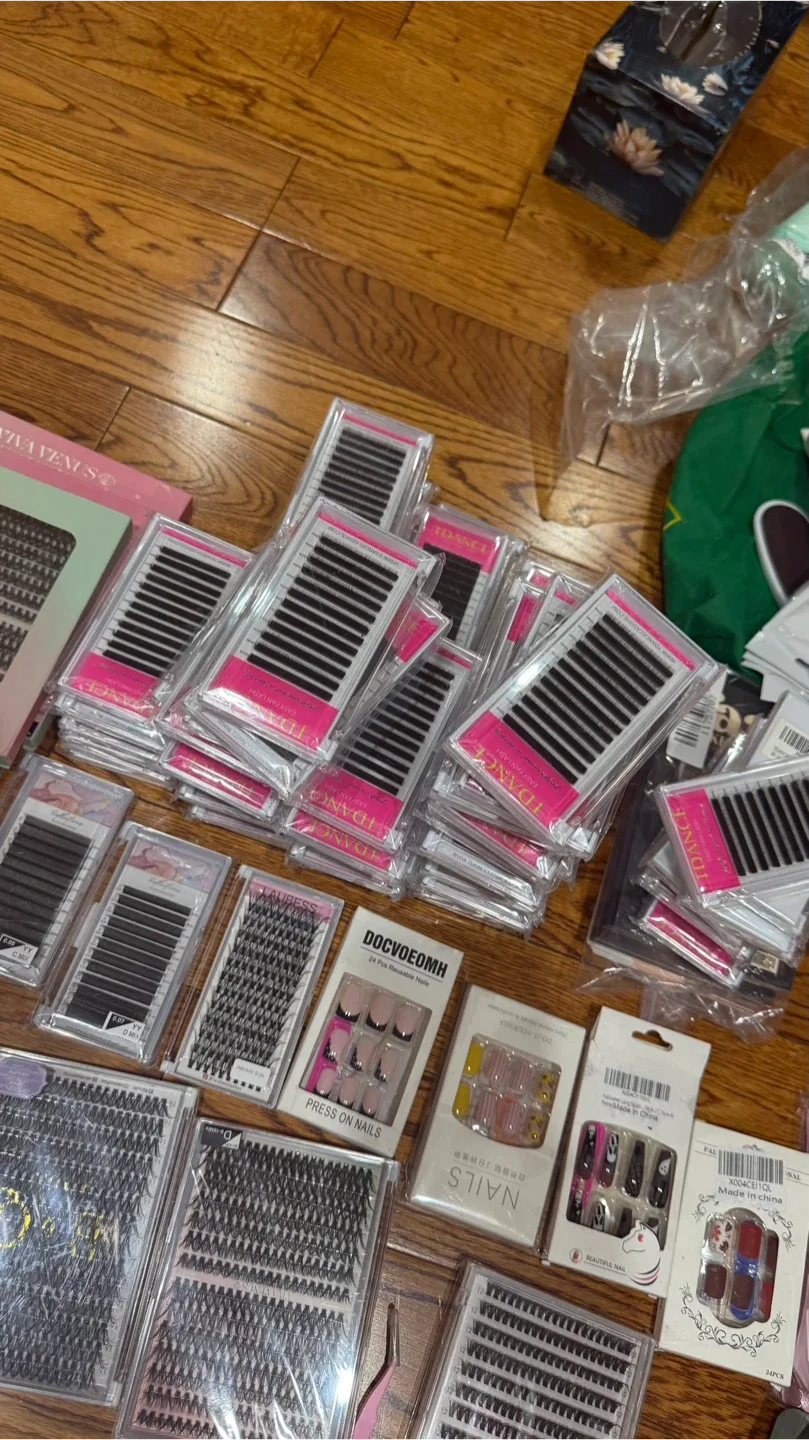 Variety of Eyelashes and Nail Sets image indicator(9)