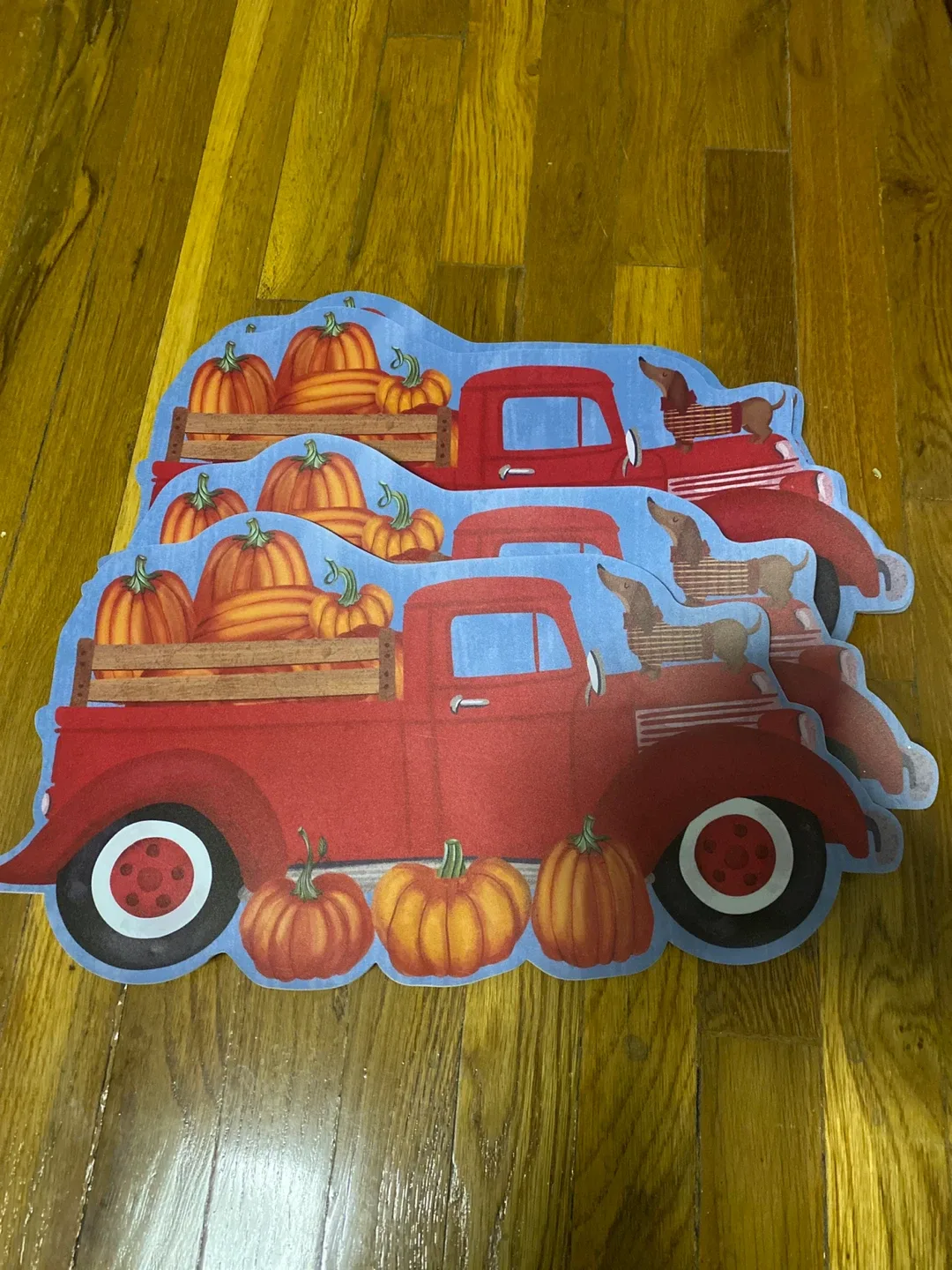 Holiday Table Runner & Christmas Decor image indicator(3)