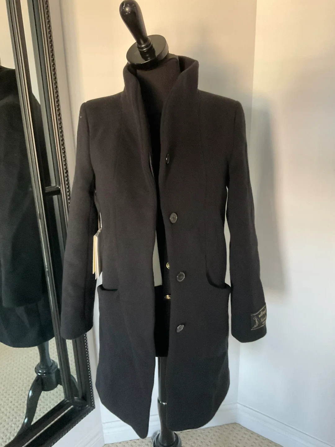 Wilfred The Cocoon Coat - Black xs nwt image indicator(2)