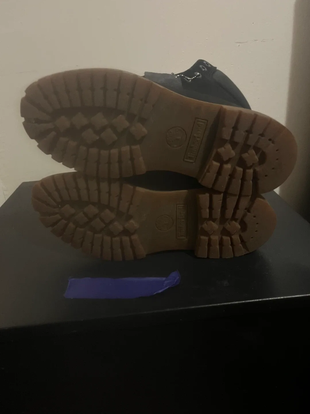 Timberland Black Boots image indicator(4)