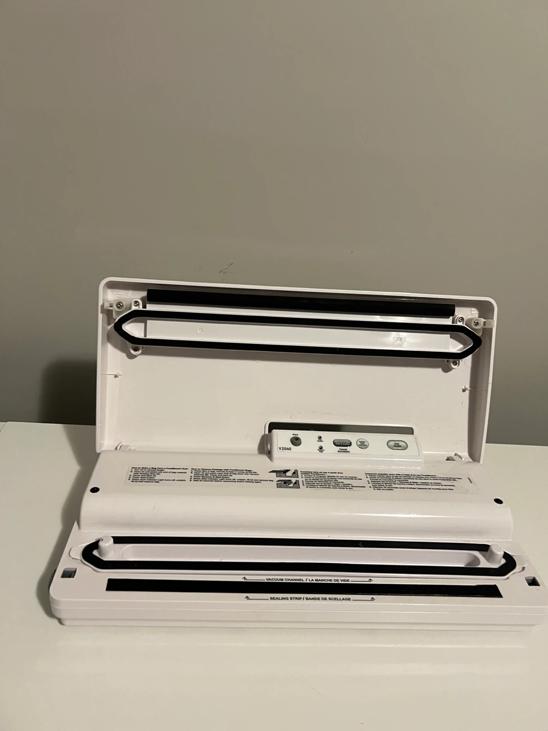 FoodSaver V2860 Vacuum Sealer - photo 3