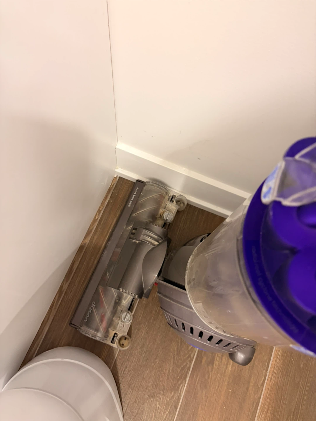 Dyson Upright Vacuum Cleaner - photo 3